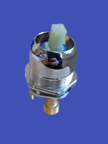 Kádperem-szerelvények