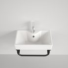 DELTA 41 kerámiamosdó fali konzollal, tükörrel és piperepolccal